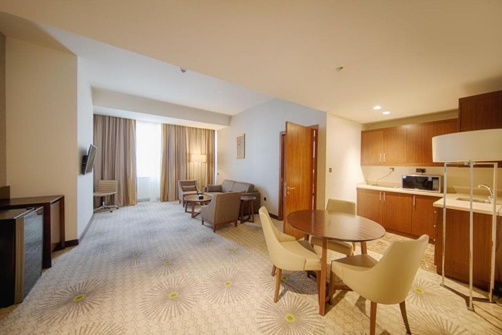 فندق هوليداي إن مكة العزيزية